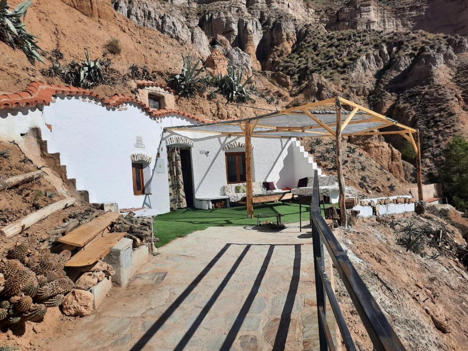 Creatively Designed Cavehouse With Jacuzzi Villa Gorafe Exterior foto